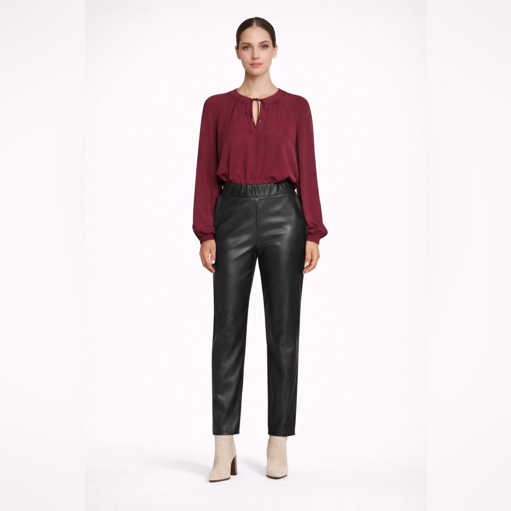 Michael Kors
ZIP‎ ANKLE - Trousers - black​